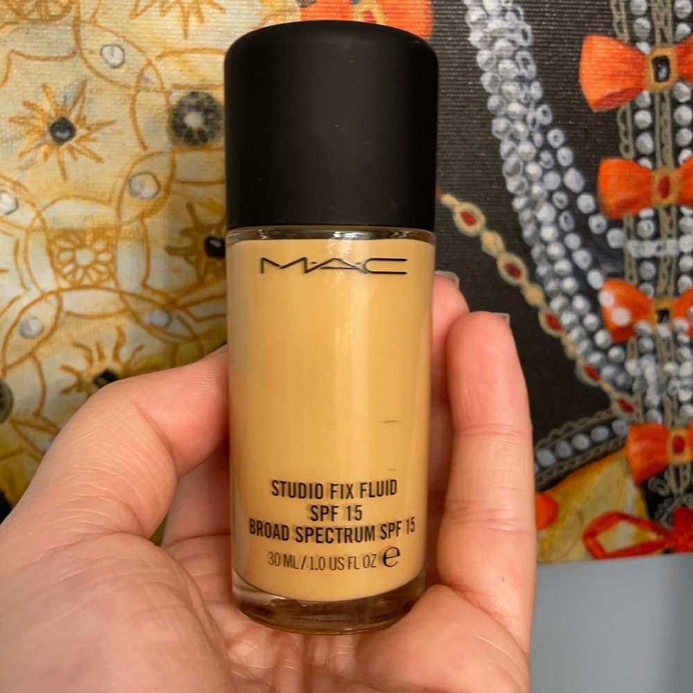 Mac studio fix foundation nc25